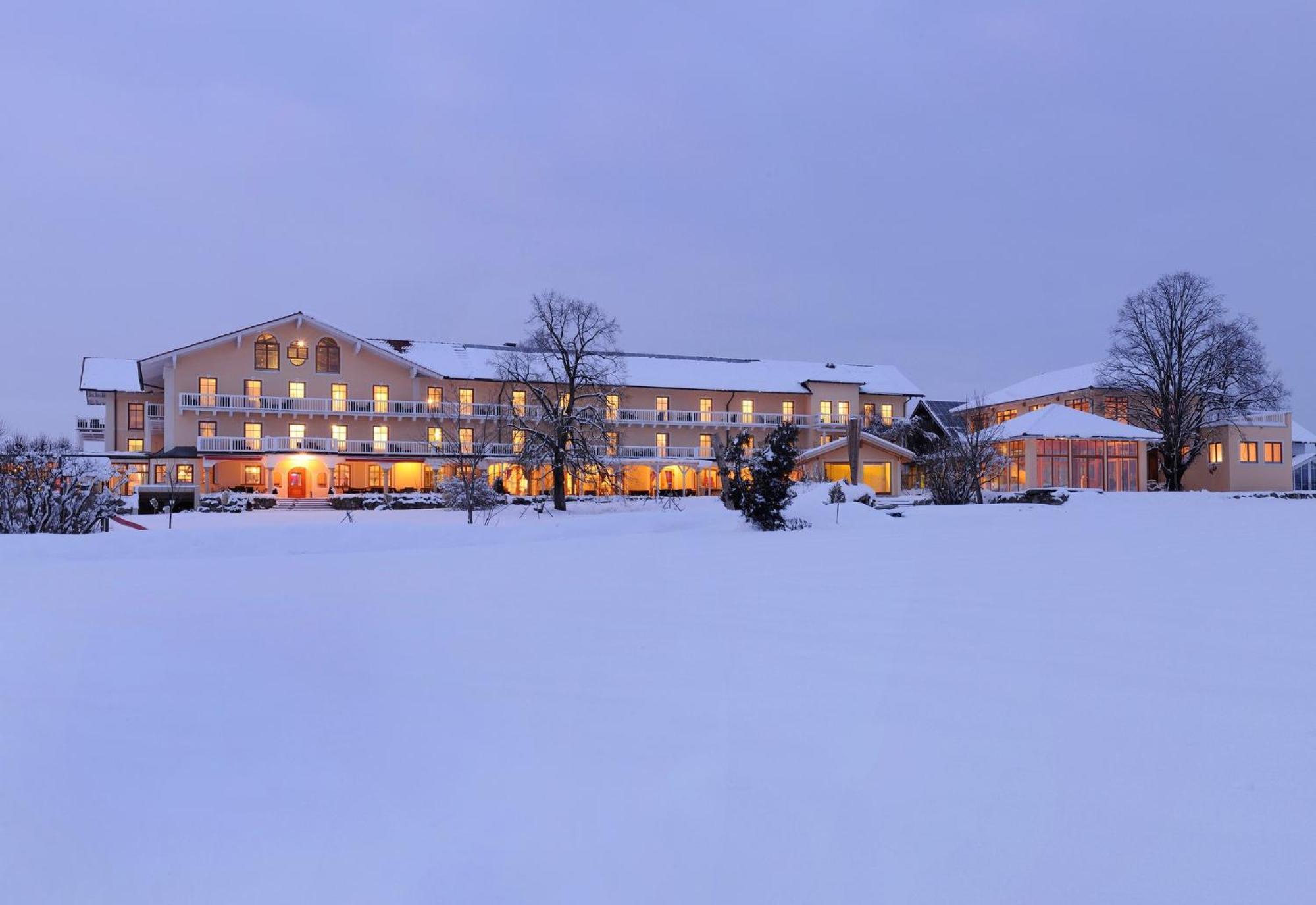 Wellness Natur Resort Gut Edermann Teisendorf Exterior photo